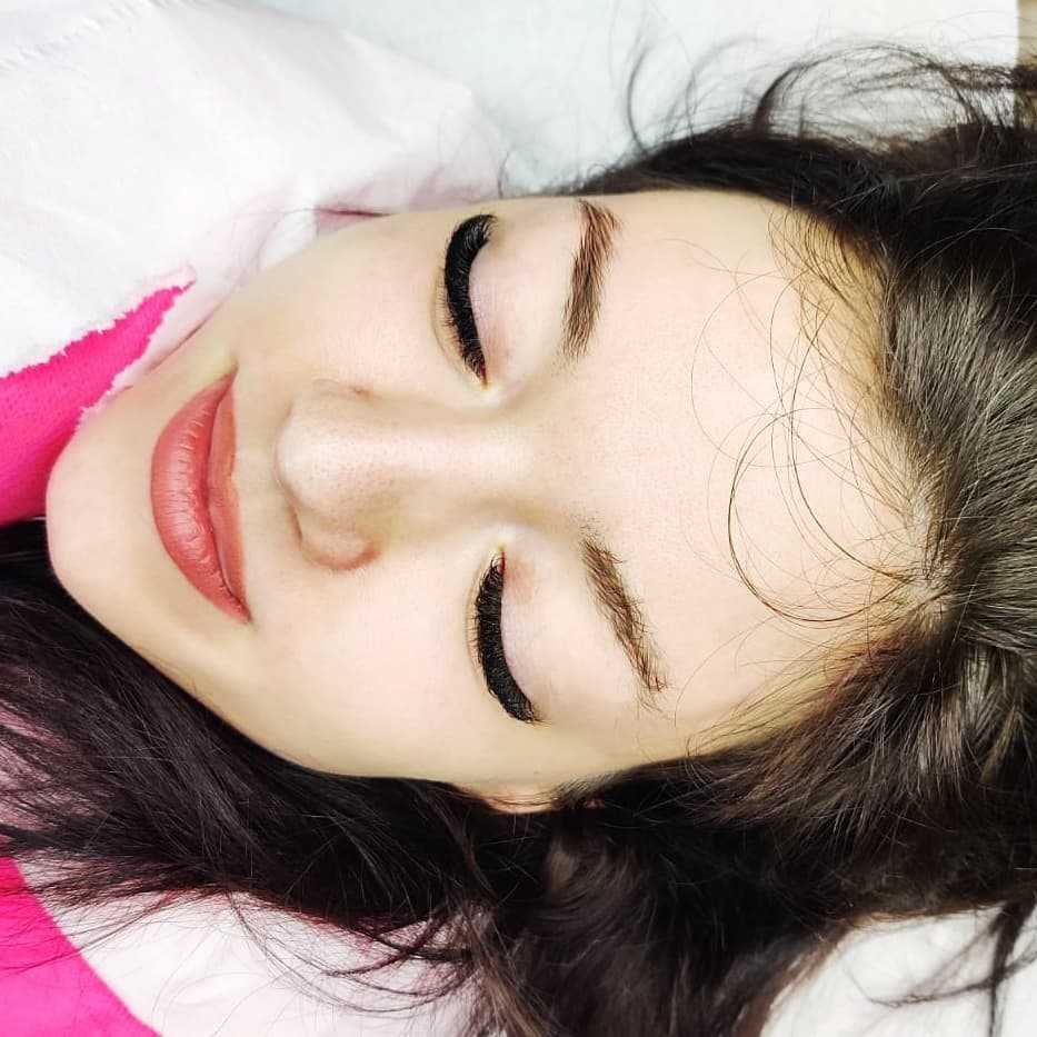 Hybrid Lashes by Maya